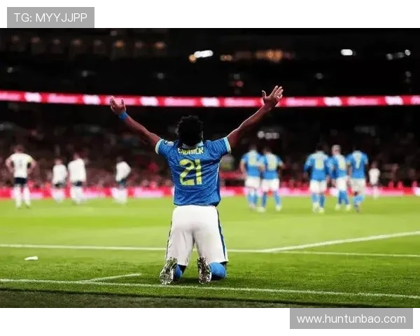 罗克双响助力帕尔梅拉斯豪取四连胜稳居巴甲榜首 罗克双响助力帕尔梅拉斯豪取四连胜稳居巴甲榜首